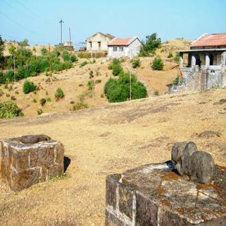 Comfortable Accomodation Near Raigad Fort, Mahad 1